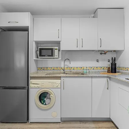 Apartment 5 Seconds To The